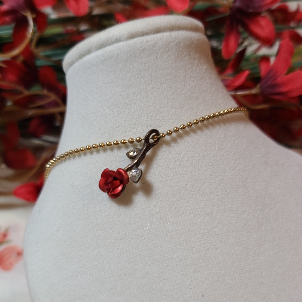Ladies necklace for sale Very petite. Petite - Picture 10 of 10